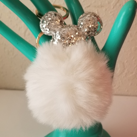 Disney Park Micky Mouse Glitter Keychain Pom Pom White only Left NEW - Picture 4 of 6